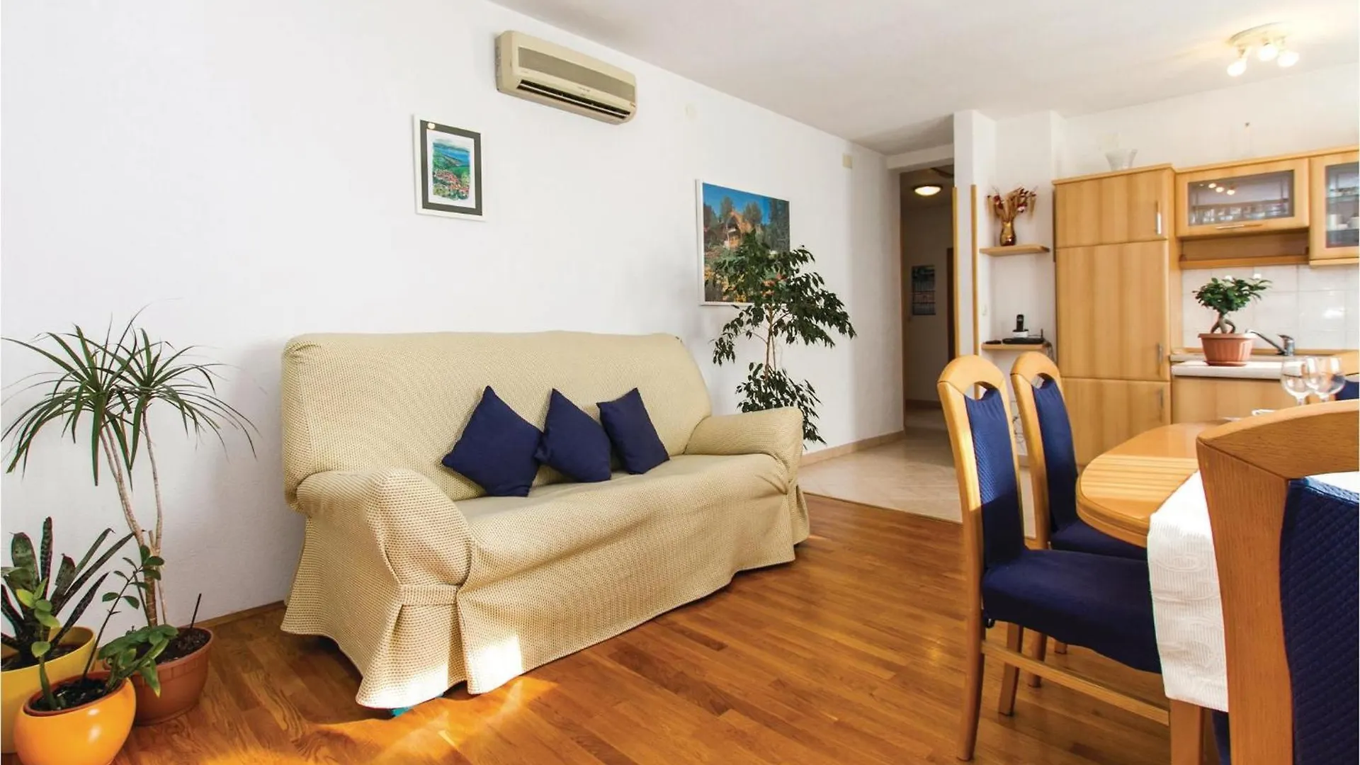 펜션 Cozy Home In Labin With Kitchen